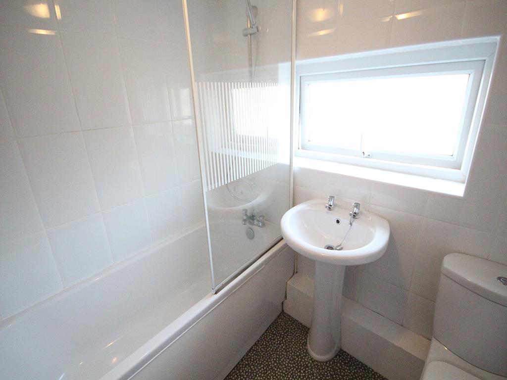 2 bedroom terraced house For Sale in Earby - 2015-10-31 10.31.04.jpg